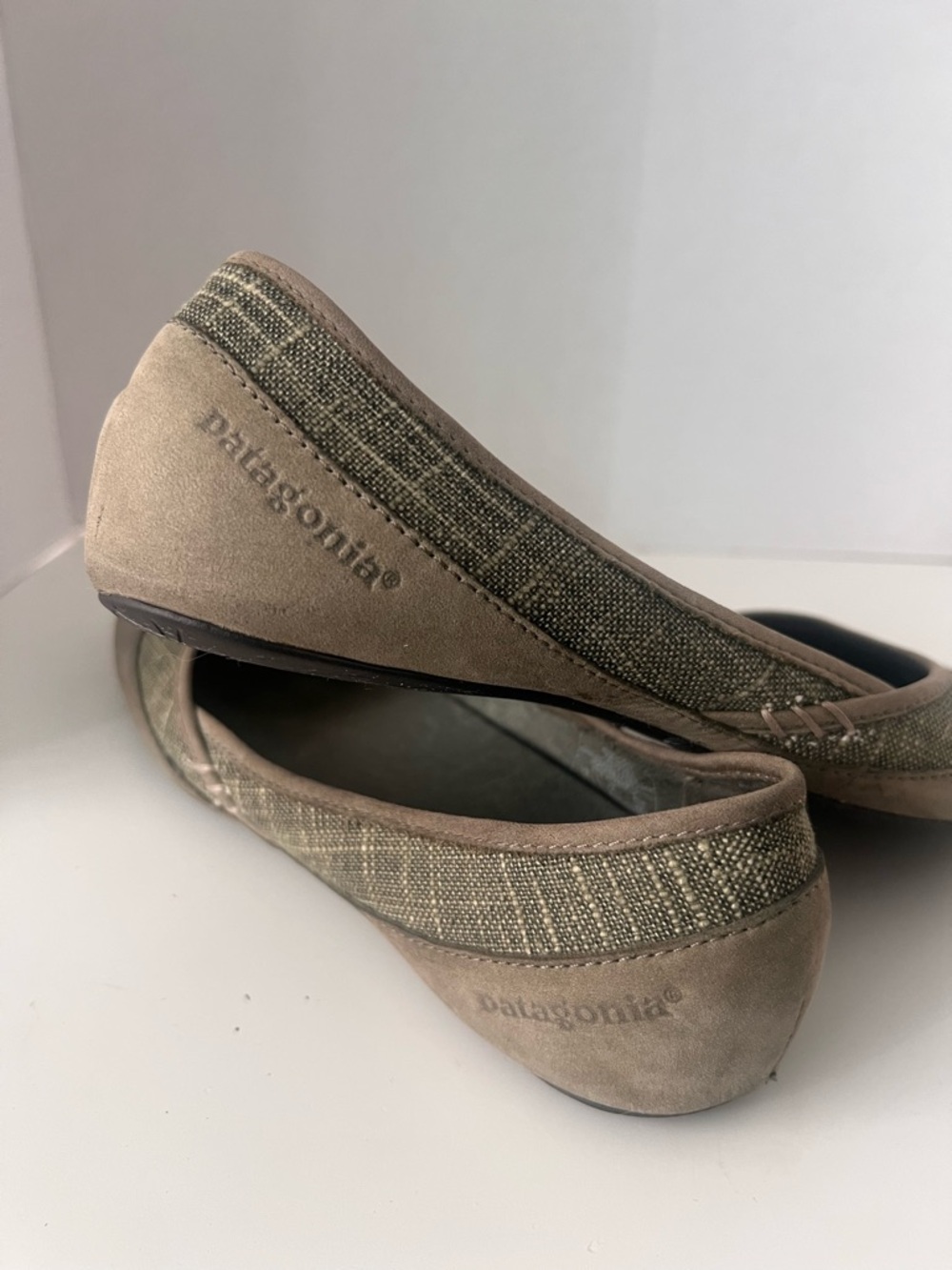 Patagonia Taupe Women's Ballet Flats - Picture 4 of 6